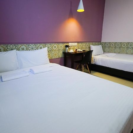 Grand Fc Hotel Джорджтаун Экстерьер фото